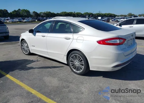 2013 Ford Fusion Hybrid Se z USA, uszkodzony, nr VIN 3FA6P0LU1DR265994